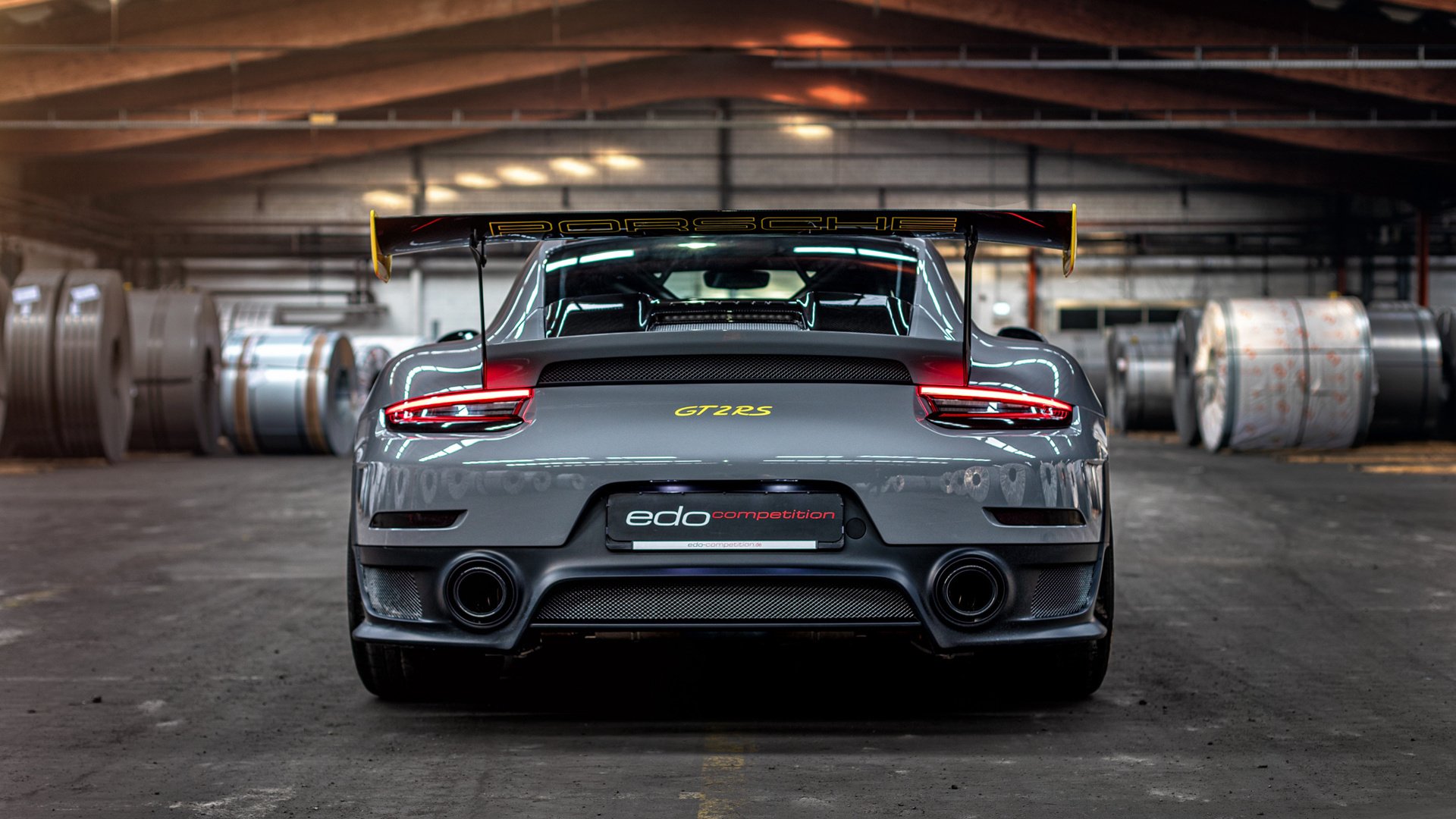 国际亲子足球体验营，锻炼身体家庭互动，足球亲子活动方案