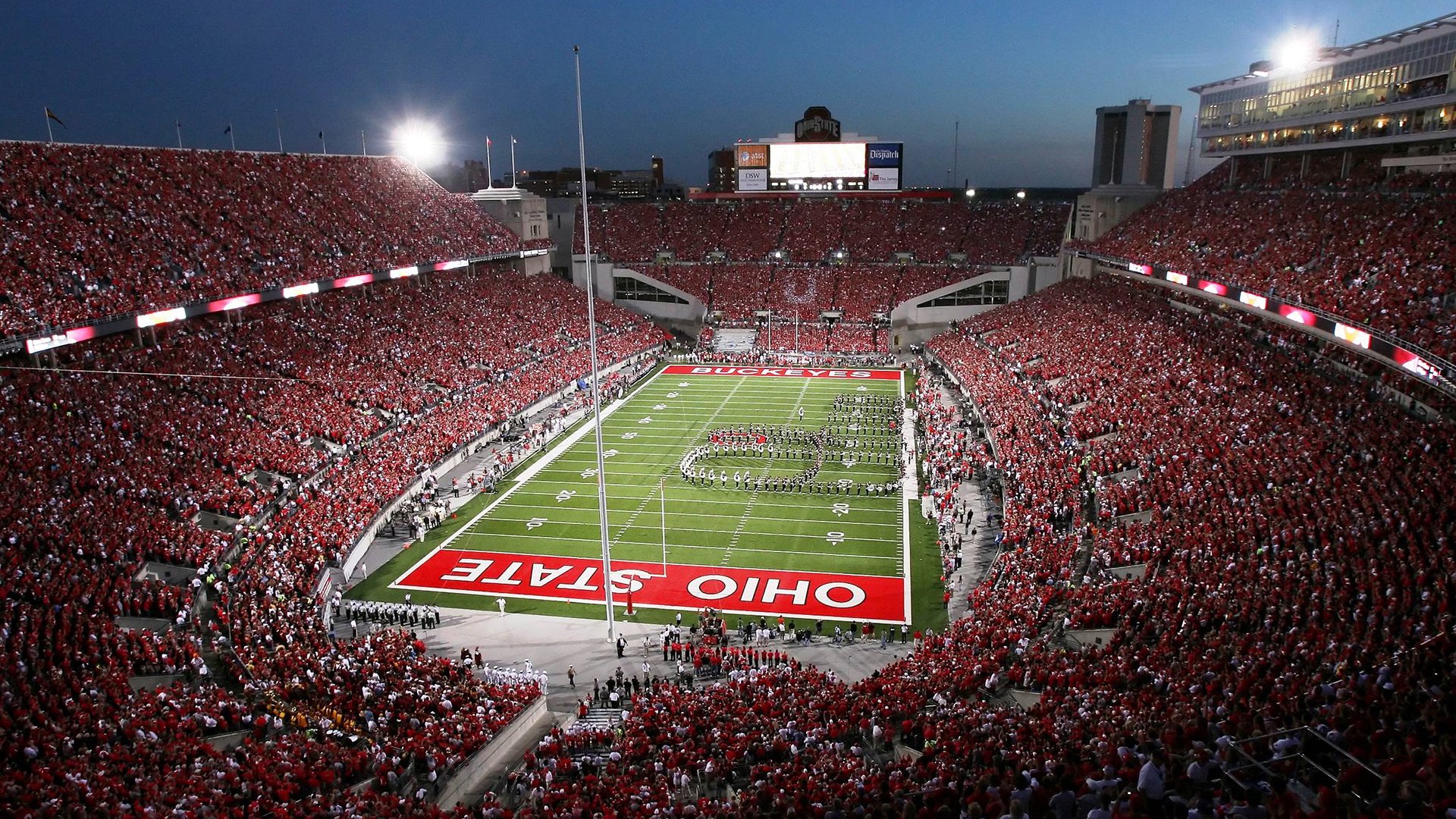 本土联赛国际化进程提速推动全球化视野布局，本土化与国际化